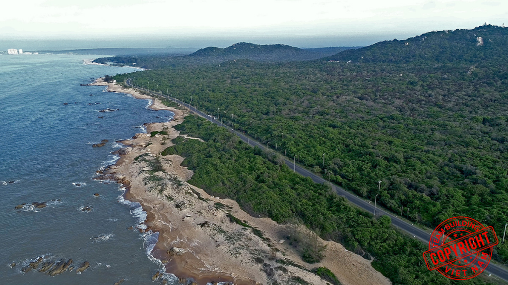 Sự chuyển mình của Hồ Tràm từ làng chài hoang sơ thành thủ phủ resort cao cấp.